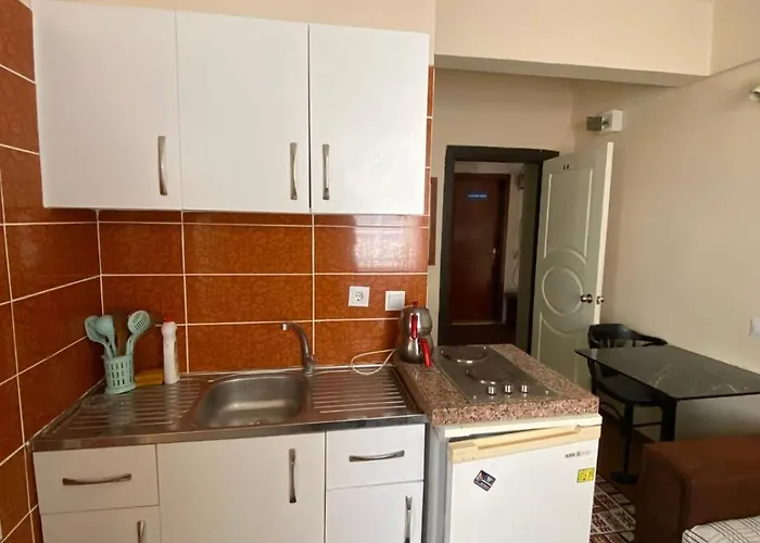 Oezmert לינה וארוחת בוקר *