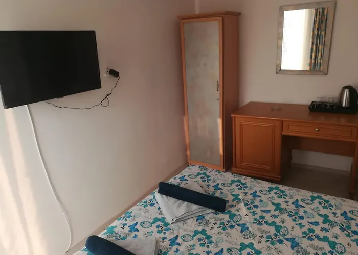 Oezmert לינה וארוחת בוקר