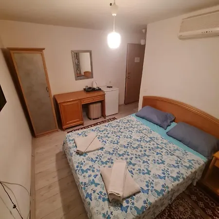 Bed & Breakfast Oezmert Antalya